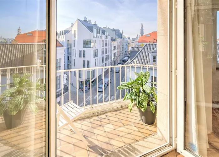 Cauliflower Lodge. Apartment In Heart Of Antwerp